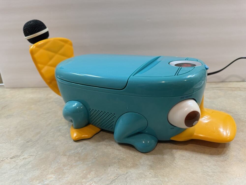 Disney Phineas & Ferb Perry the Platypus Perry-Oke Karaoke CD Player w/ 🎤Mic